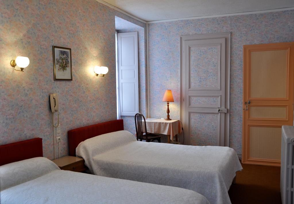 Hotel Des Eaux-Bonnes Habitación foto